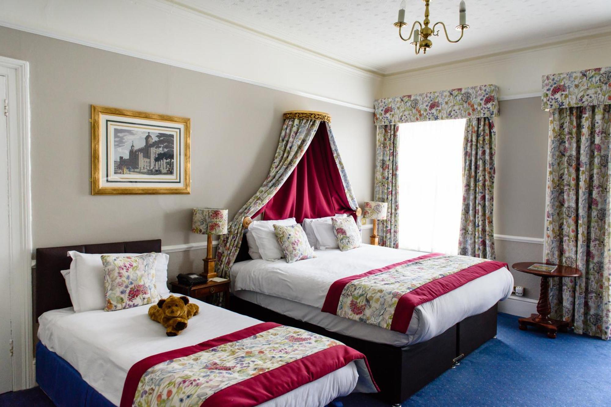 Old Hall Hotel Бъкстън Екстериор снимка