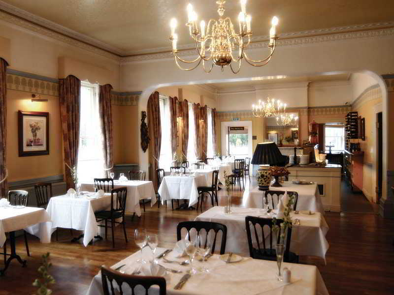 Old Hall Hotel Бъкстън Екстериор снимка